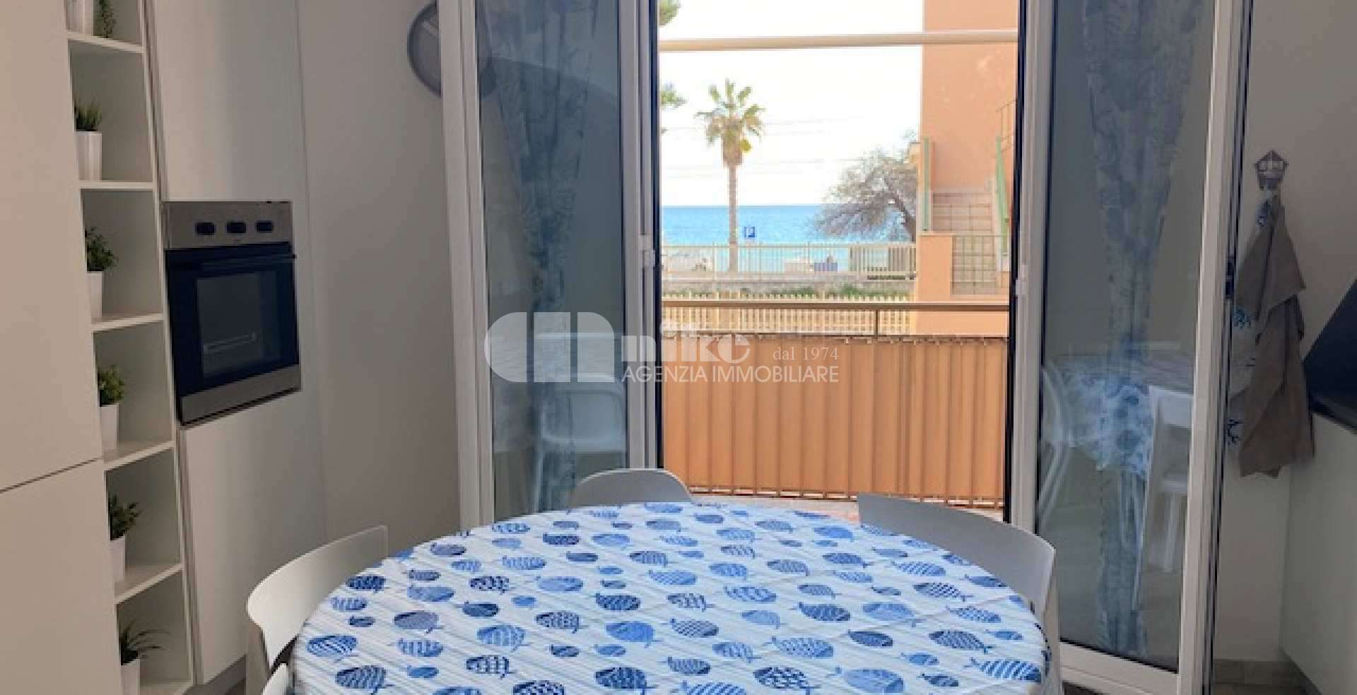 Appartamento con vista mare al piano 1° 