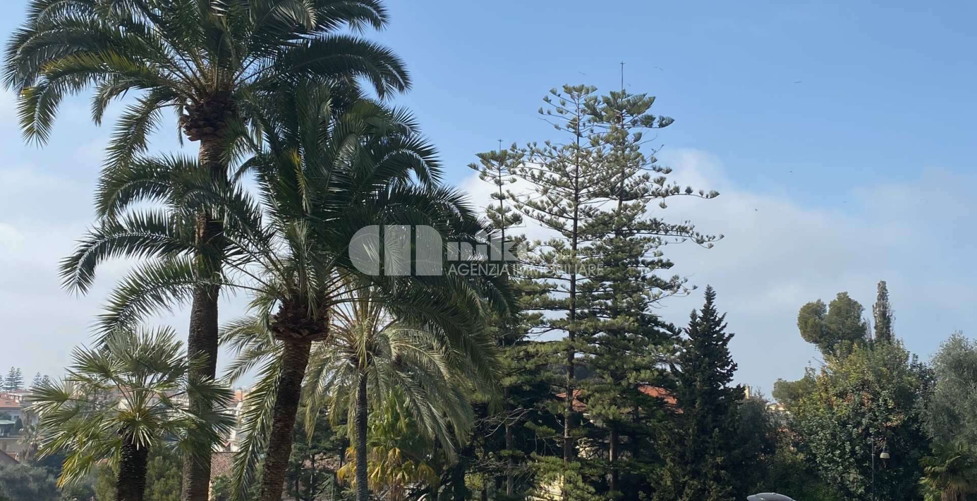 Bilocale con vista mare