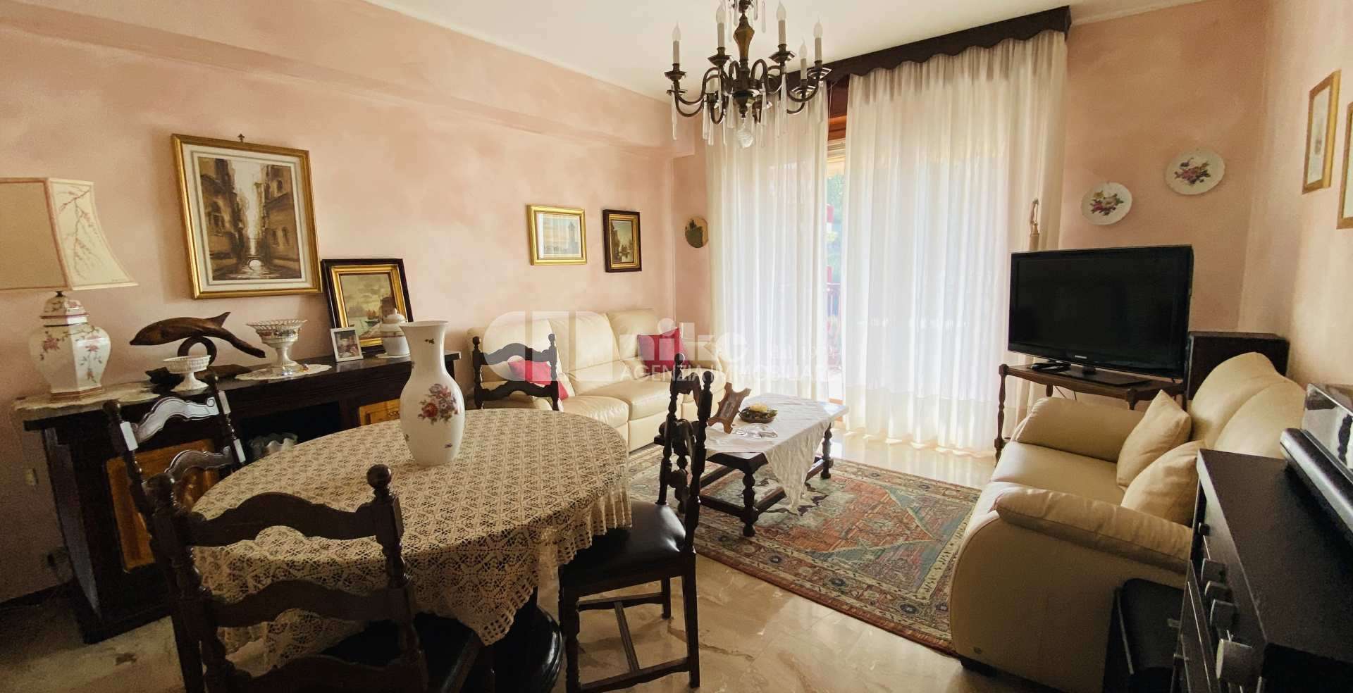 Quadrilocale vista mare con piscina condominiale