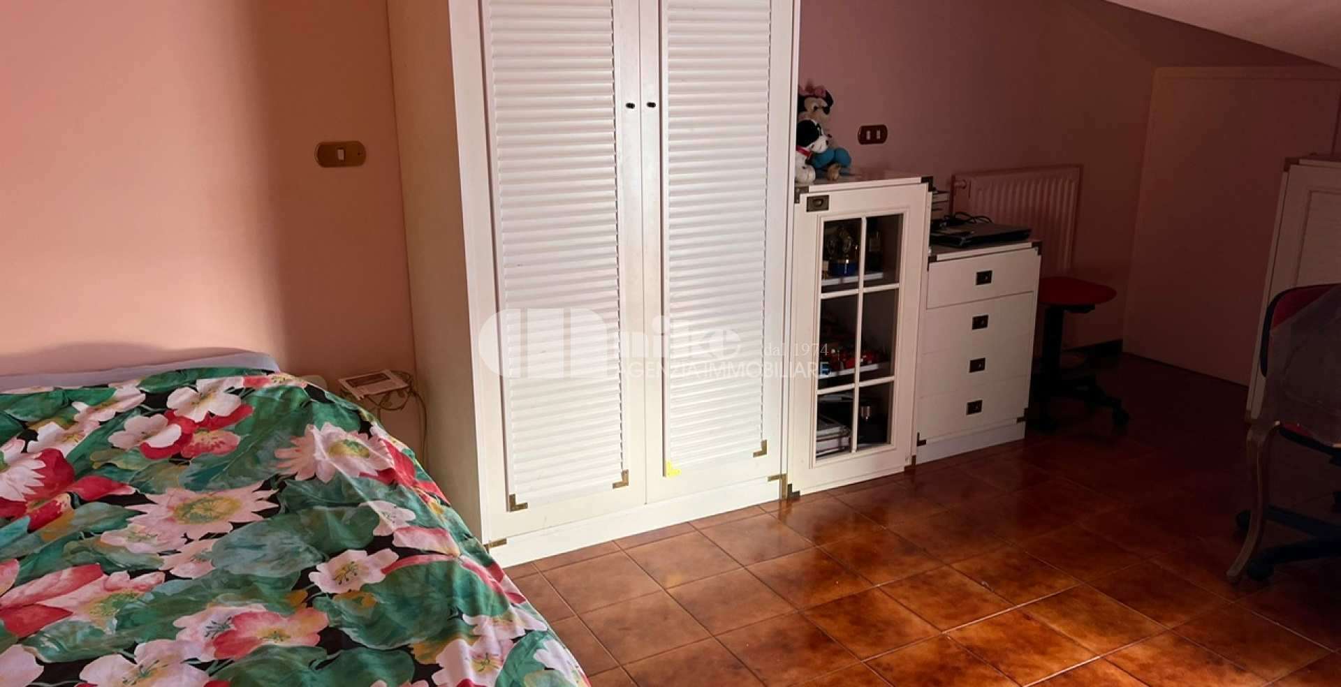 Appartamento collinare, terrazza vista mare e piscina condominiale