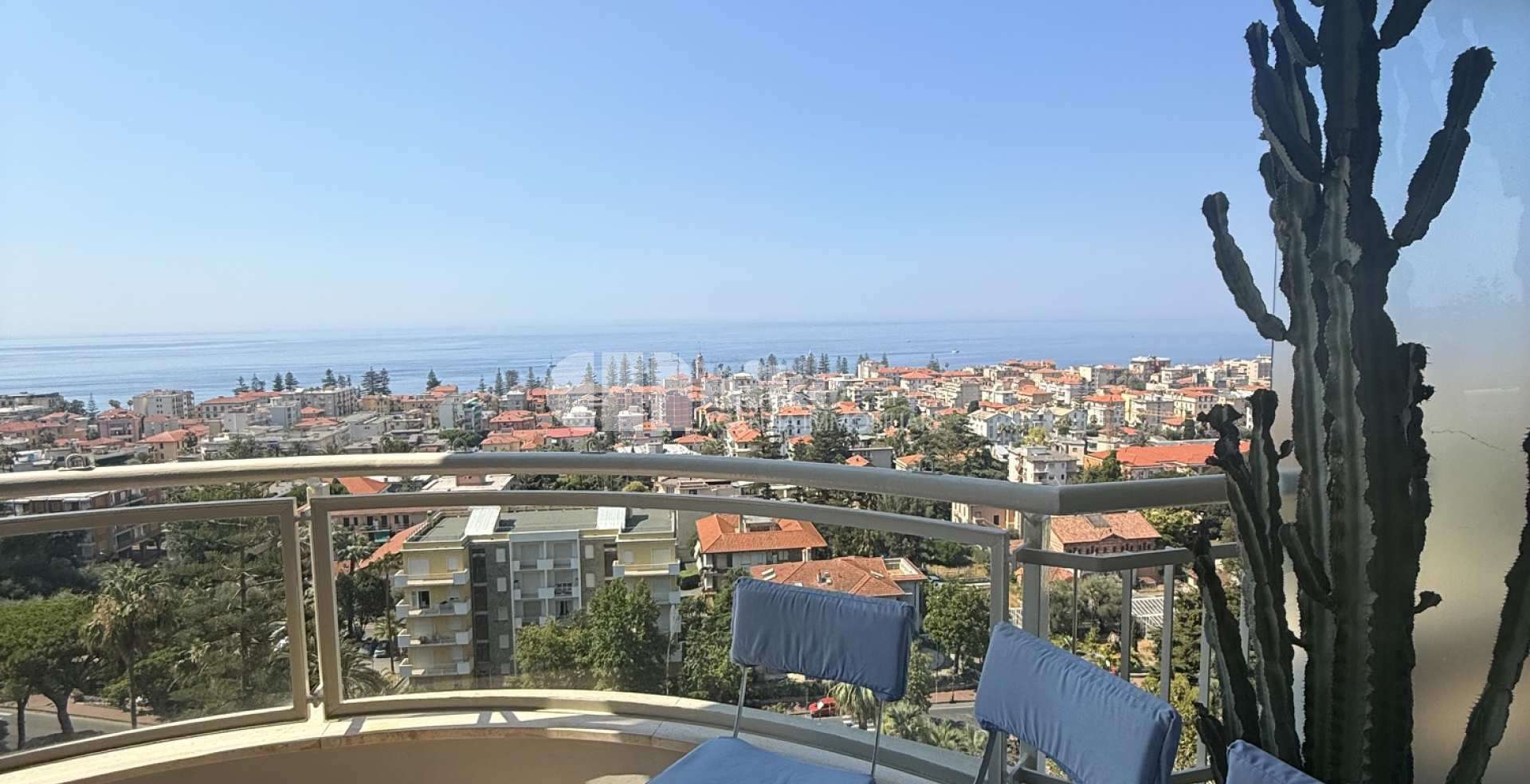 Appartamento con terrazza vista mare