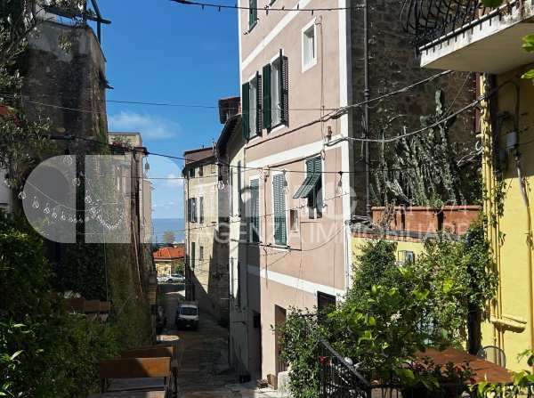 Trilocale ristrutturato 