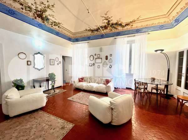 Appartamento con terrazza nel centro storico