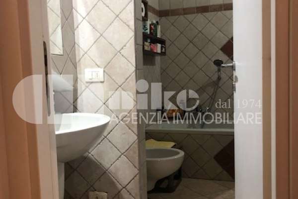 Appartamento ristrutturato nel centro storico thumbnail