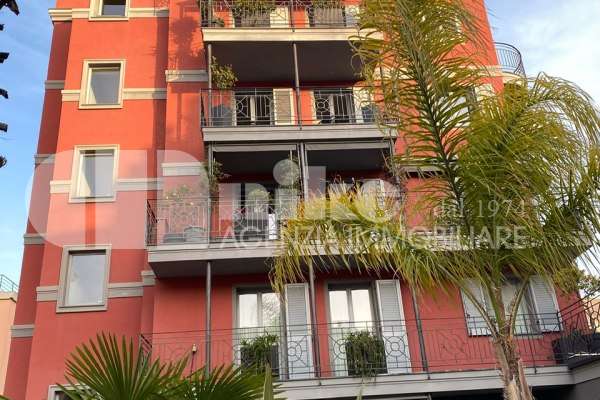 Appartamento in posizione centrale thumbnail