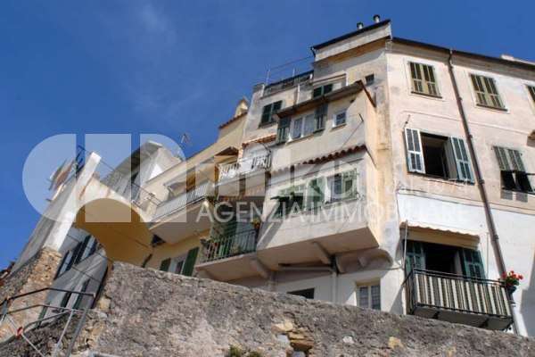 Appartamento Bordighera nel centro storico thumbnail