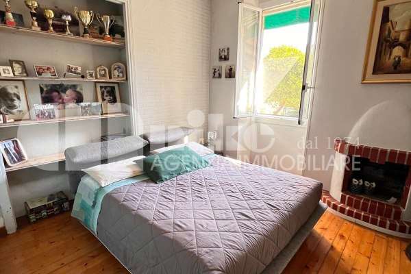 Villa in collina con vista mare thumbnail