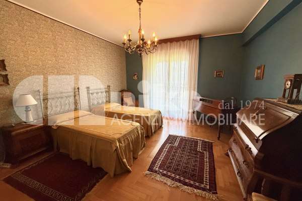 Quadrilocale vista mare con piscina condominiale thumbnail