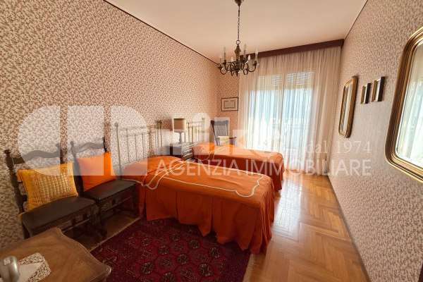 Quadrilocale vista mare con piscina condominiale thumbnail