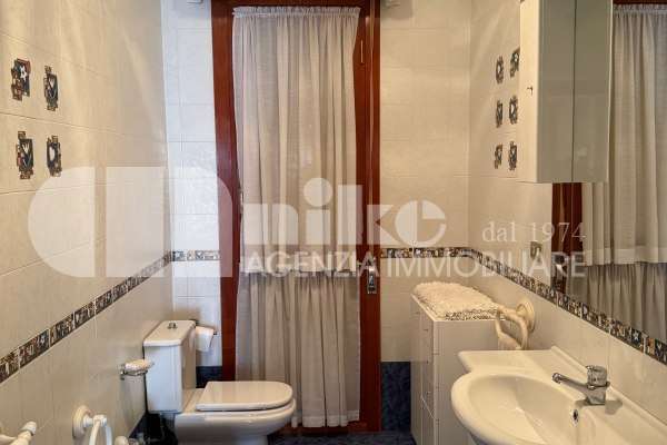 Quadrilocale vista mare con piscina condominiale thumbnail