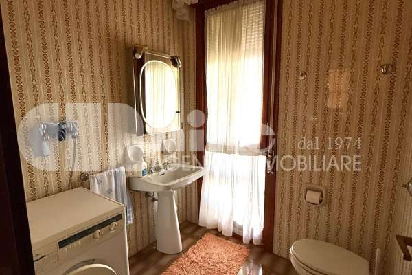 Quadrilocale vista mare con piscina condominiale thumbnail