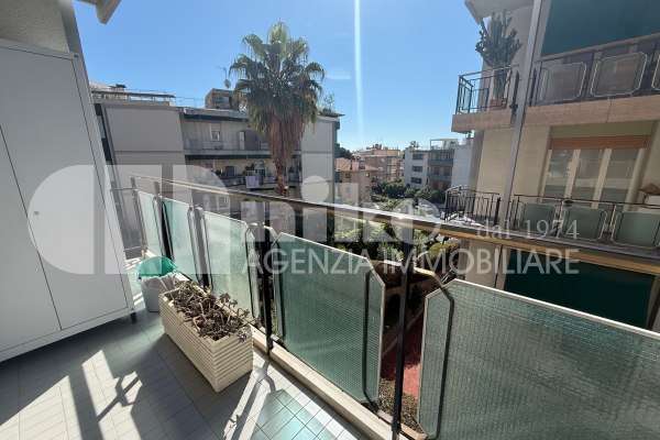 Bilocale con posto auto  thumbnail