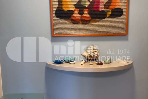 Bilocale immerso nel verde thumbnail