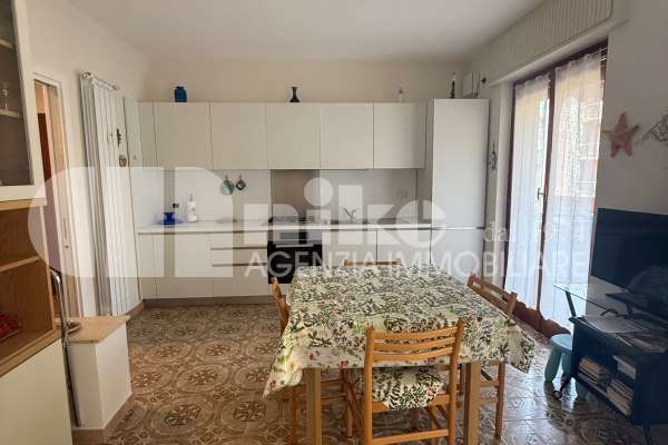 Bilocale immerso nel verde thumbnail