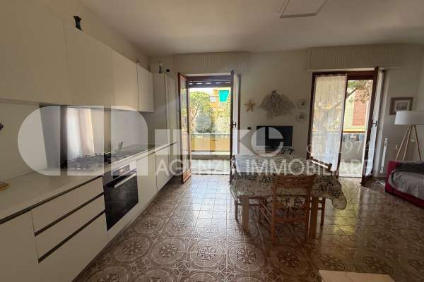 Bilocale immerso nel verde thumbnail